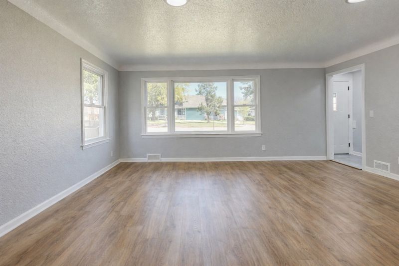 Luxury Vinyl Plank Vs Luxury Vinyl Tile: Key Differences